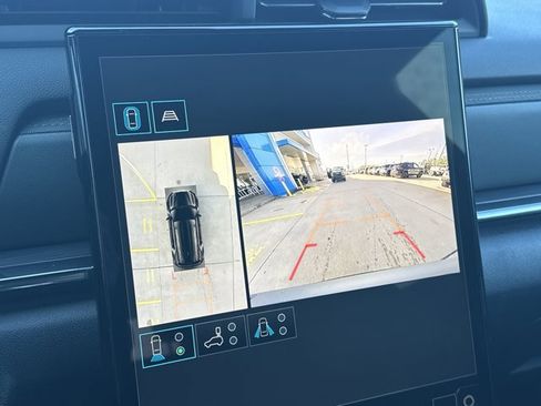 New 2026 GMC Terrain AT4 w/ Convenience Package III image 9