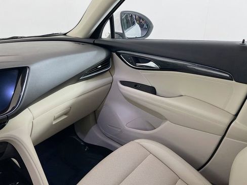 Used 2022 Buick Envision Essence w/ Safety Package image 22