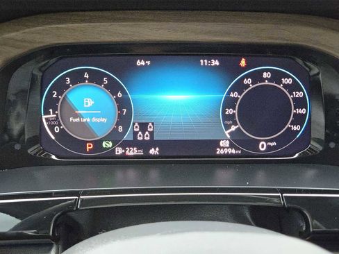 Used 2024 Volkswagen Atlas SE w/ Panoramic Sunroof Package image 16