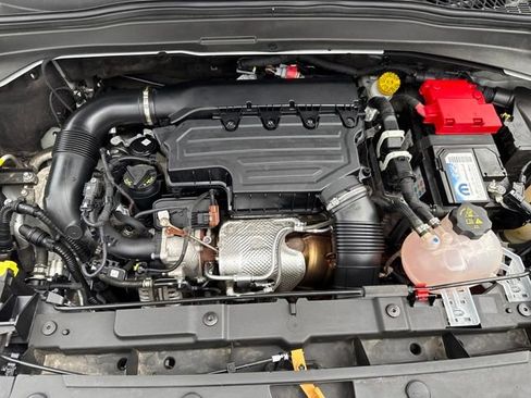 Used 2023 Jeep Renegade Latitude image 28