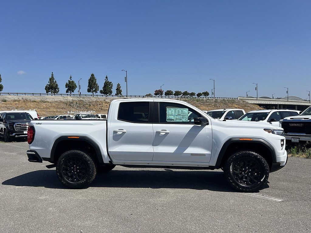 New 2026 GMC Canyon Elevation w/ Technology Package AWD/4WD image 2