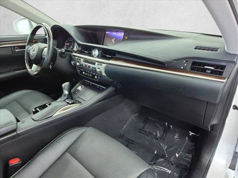 Used 2018 Lexus ES 350 w/ Navigation System Package FWD image 26
