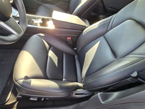 Used 2020 Tesla Model 3 Long Range image 11