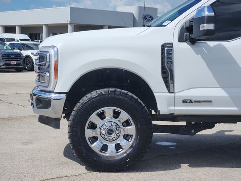 Used 2023 Ford F250 Lariat w/ Chrome Package AWD/4WD image 9