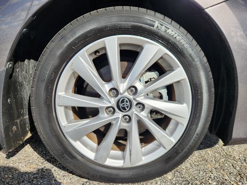 Used 2023 Toyota Camry LE image 19