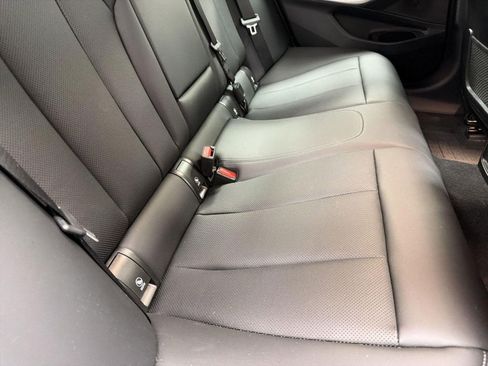 Used 2023 BMW 330i xDrive Sedan w/ M Sport Package image 25