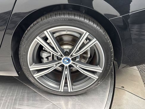 Used 2023 BMW 330e w/ Premium Package RWD image 27