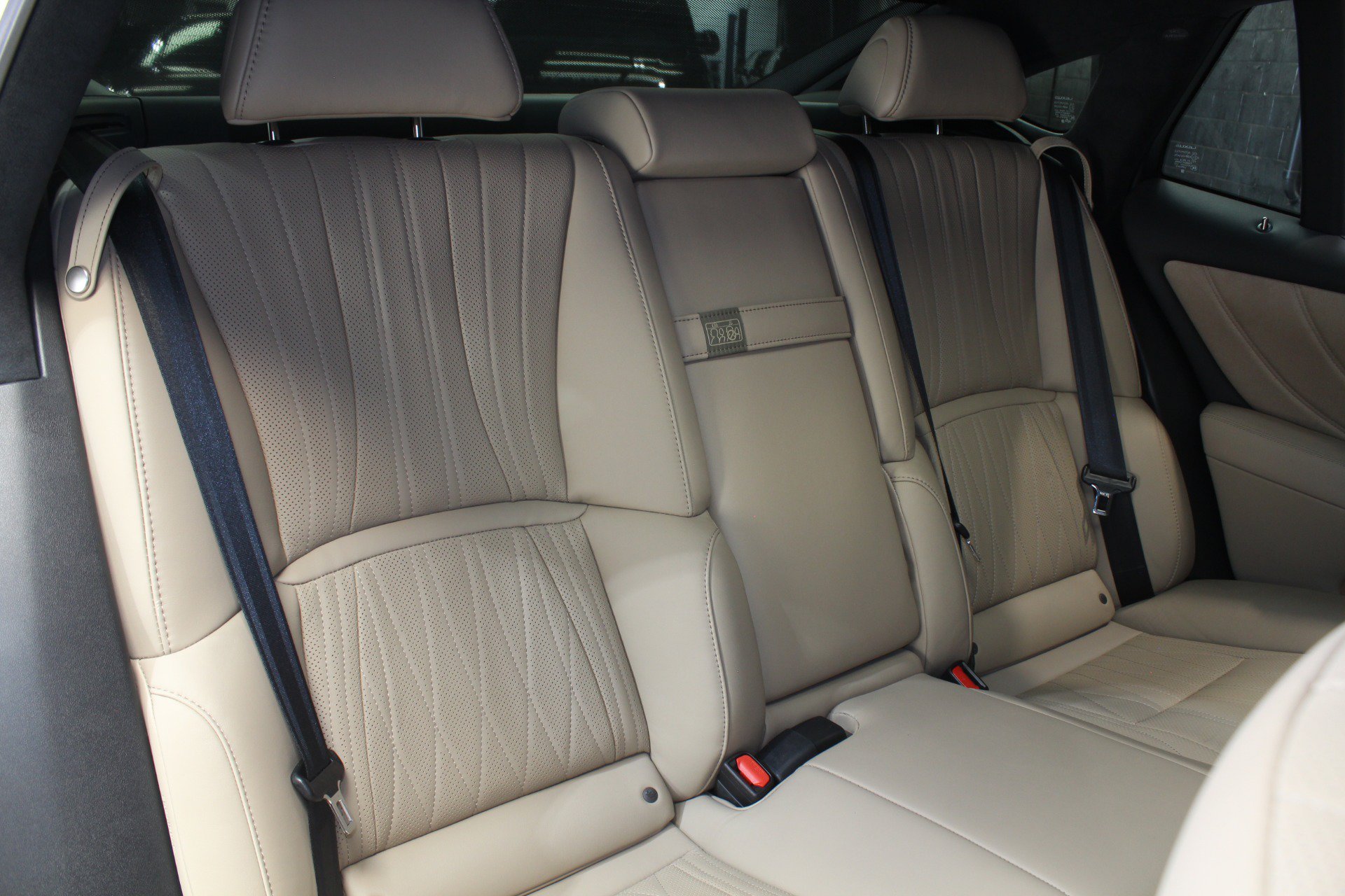 Used 2022 Lexus LS 500 w/ Interior Upgrade Package RWD image 51