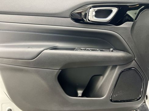 New 2026 Jeep Compass Latitude AWD/4WD image 20
