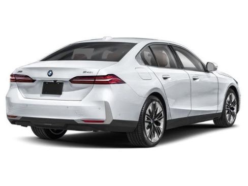 New 2026 BMW 540i xDrive w/ M Sport Package image 5