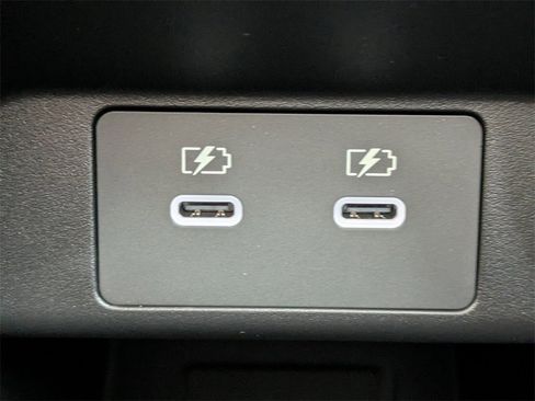 New 2026 Mitsubishi Outlander SE image 15