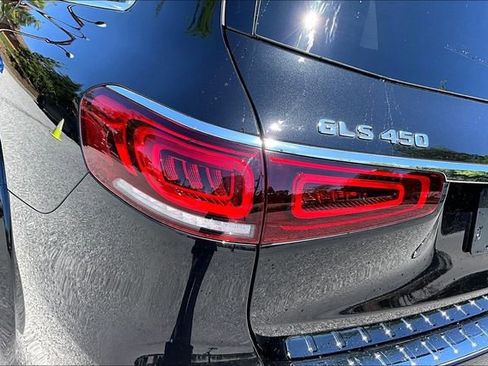 Certified 2023 Mercedes-Benz GLS 450 4MATIC image 26