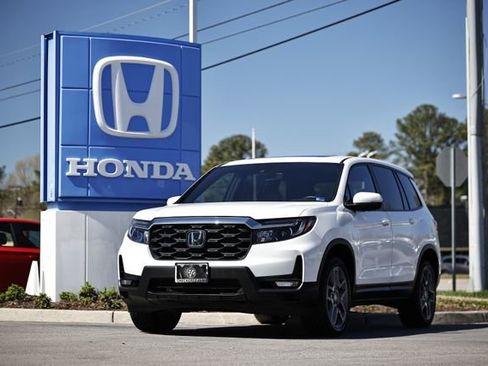 Used 2023 Honda Passport EX-L image 1