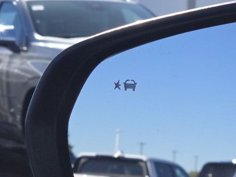 New 2026 Chevrolet Trax LT w/ Driver Confidence Package image 7