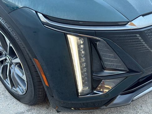 Used 2024 Cadillac Lyriq Sport image 34