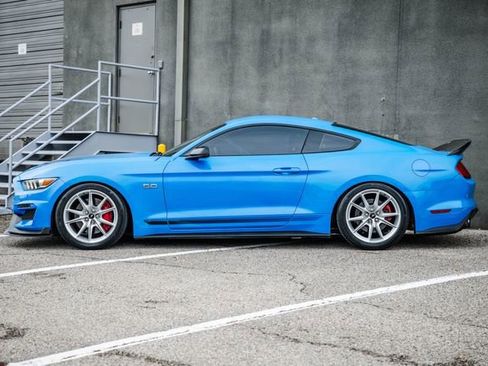 Used 2017 Ford Mustang GT Premium w/ Equipment Group 401A RWD image 44