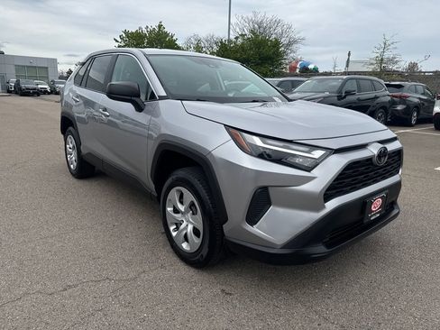 Used 2023 Toyota RAV4 LE FWD image 10