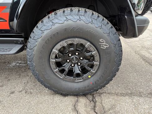New 2025 Ford Bronco Raptor image 32