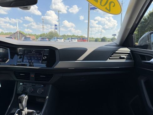 Used 2024 Volkswagen Jetta S FWD image 19