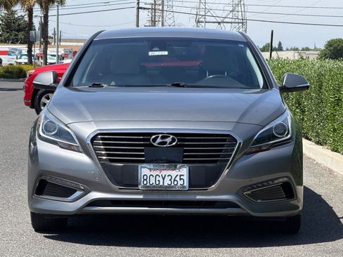 Used 2017 Hyundai Sonata Limited FWD image 9