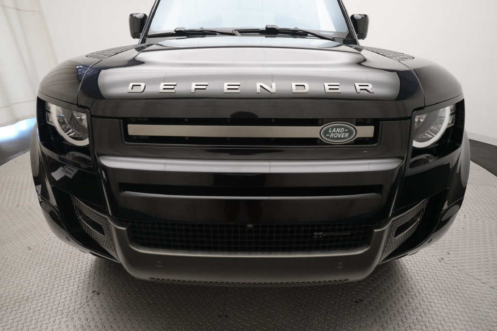 Used 2022 Land Rover Defender 90 X-Dynamic S AWD/4WD image 21