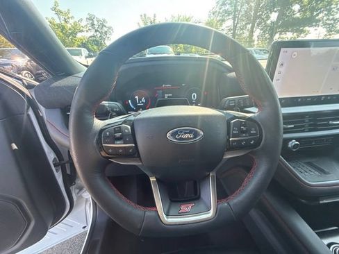 Certified 2025 Ford Explorer ST AWD/4WD image 16