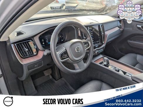 Certified 2023 Volvo XC60 B5 Plus AWD/4WD image 9