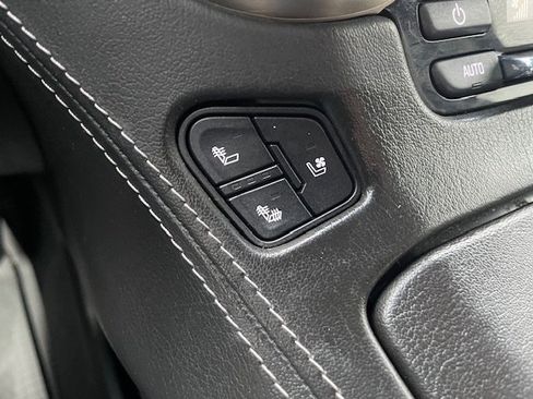 Used 2019 GMC Yukon XL Denali w/ Denali Ultimate Package image 30