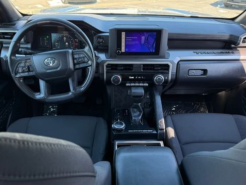 Used 2024 Toyota Tacoma SR5 AWD/4WD image 17
