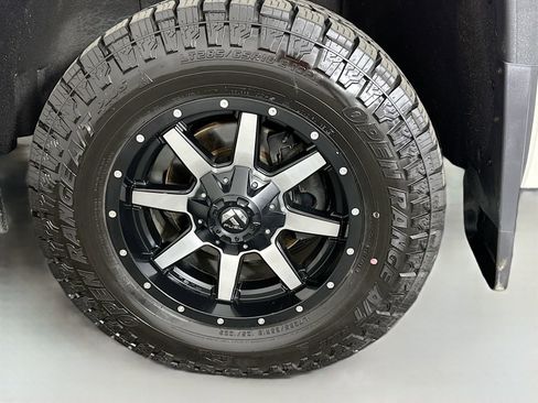 Used 2014 GMC Sierra 1500 SLT w/ All-Terrain Package AWD/4WD image 31
