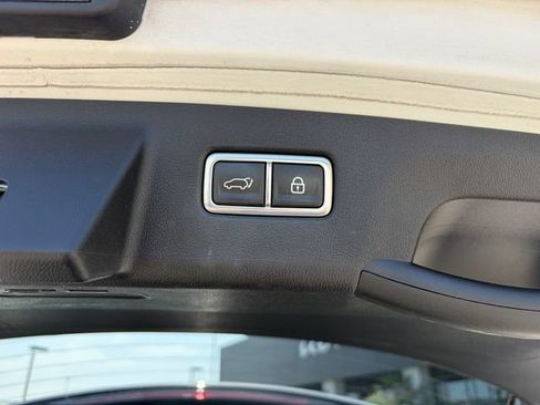 Certified 2022 Kia Sorento EX w/ Panoramic Sunroof Package FWD image 22