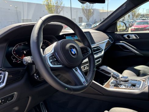Used 2023 BMW X6 xDrive40i w/ Executive Package image 17