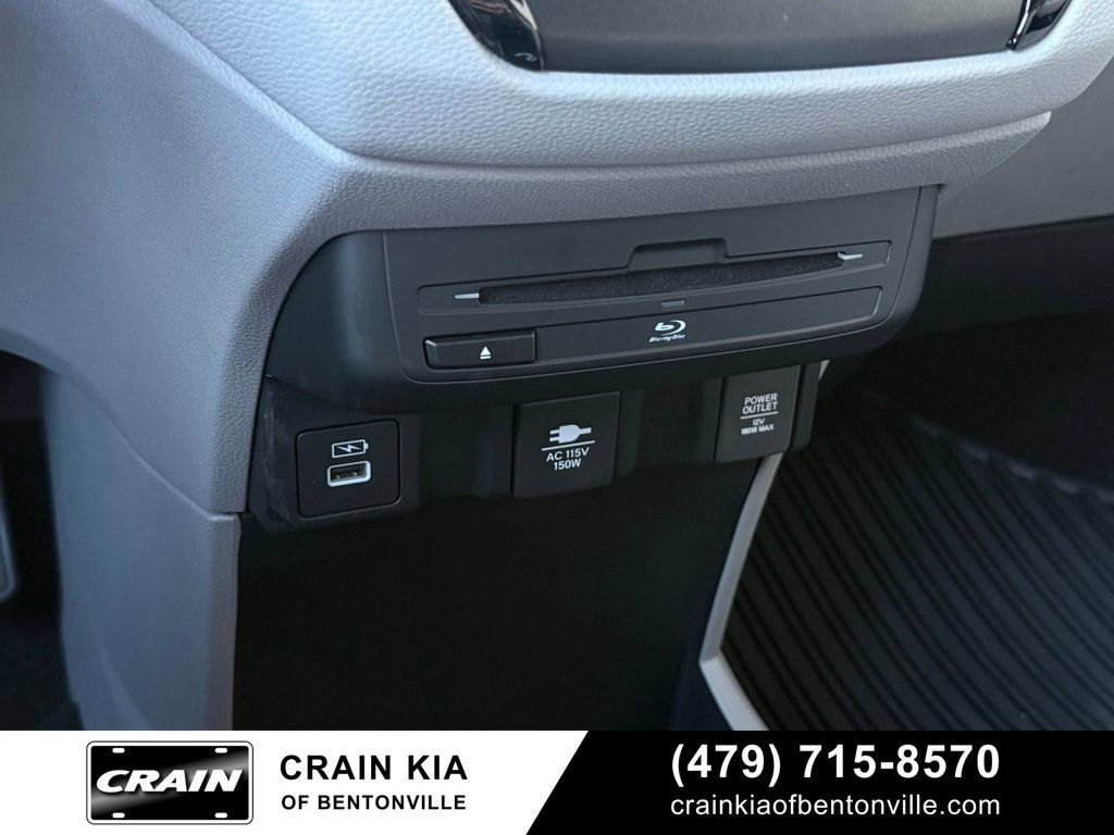 Used 2024 Honda Odyssey Elite image 19