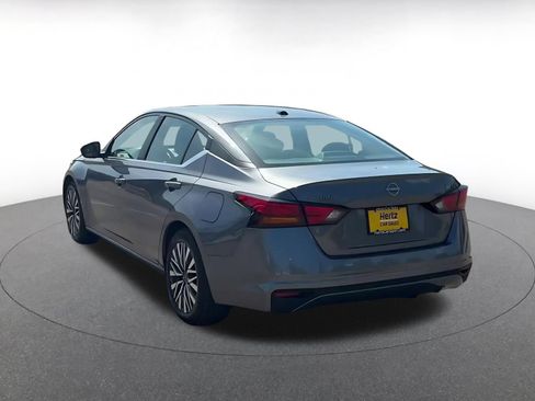 Used 2026 Nissan Altima 2.5 SV FWD image 9