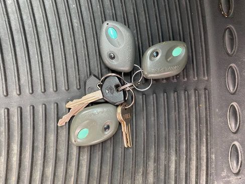 Used 1997 Dodge Dakota SLT image 25