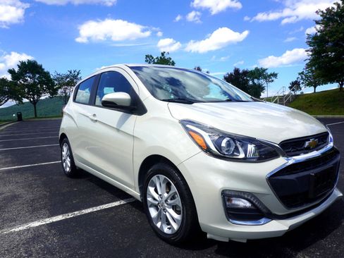 Used 2020 Chevrolet Spark LT image 3