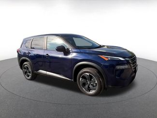 Used 2025 Nissan Rogue SV FWD video 2