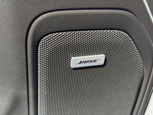 Used 2020 Chevrolet Silverado 1500 High Country w/ Technology Package AWD/4WD image 39