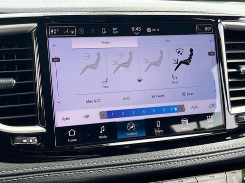 Certified 2024 Chrysler Pacifica Touring-L w/ Road Tripper Package image 19