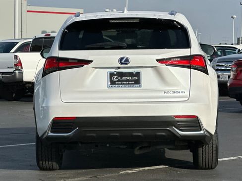 Used 2018 Lexus NX 300h AWD image 8