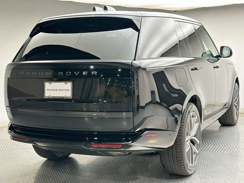 New 2026 Land Rover Range Rover SE AWD/4WD image 3