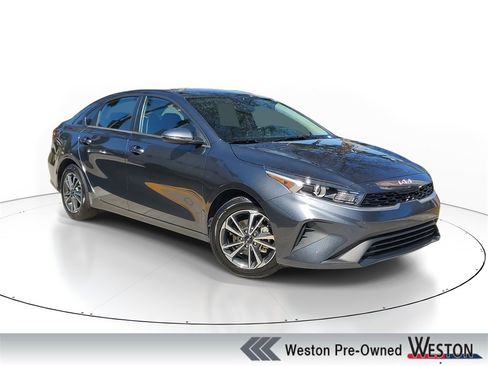 Used 2024 Kia Forte LXS w/ LXS Technology Package image 1