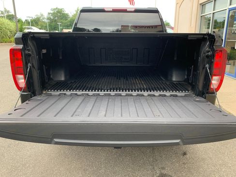 Used 2024 GMC Sierra 1500 Elevation AWD/4WD image 8