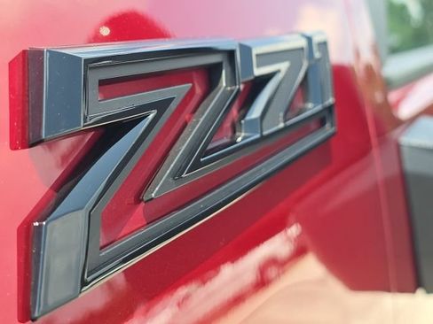 Used 2025 Chevrolet Silverado 2500 LTZ w/ Trail Boss Package AWD/4WD image 9