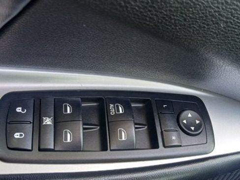 Used 2013 Dodge Journey SXT w/ Flexible Seating Group AWD/4WD image 19