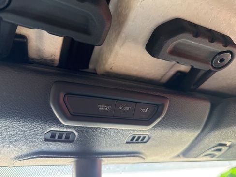 Used 2020 Jeep Wrangler Unlimited Sahara image 22