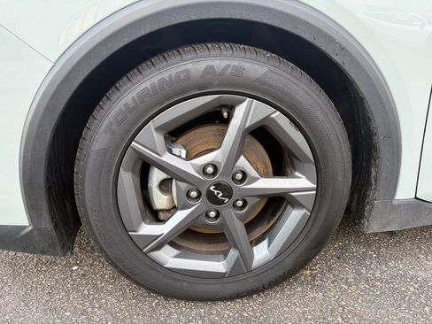 Used 2025 Kia K4 LXS image 29