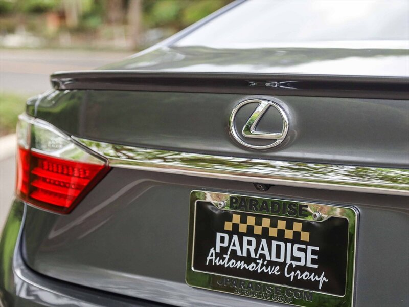 Used 2013 Lexus ES 350 w/ Luxury Pkg FWD image 15