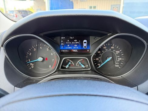 Used 2015 Ford Focus SE FWD image 14