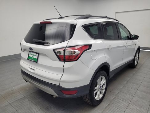 Used 2018 Ford Escape SE image 9